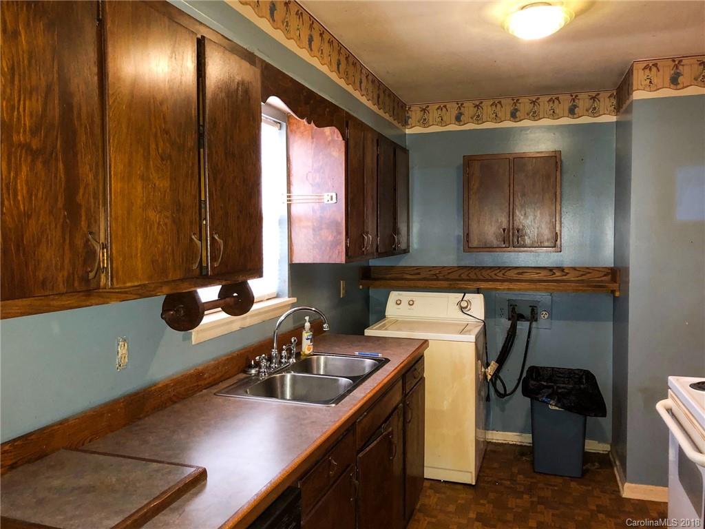 75 Wamboldt Avenue Asheville NC 28806
