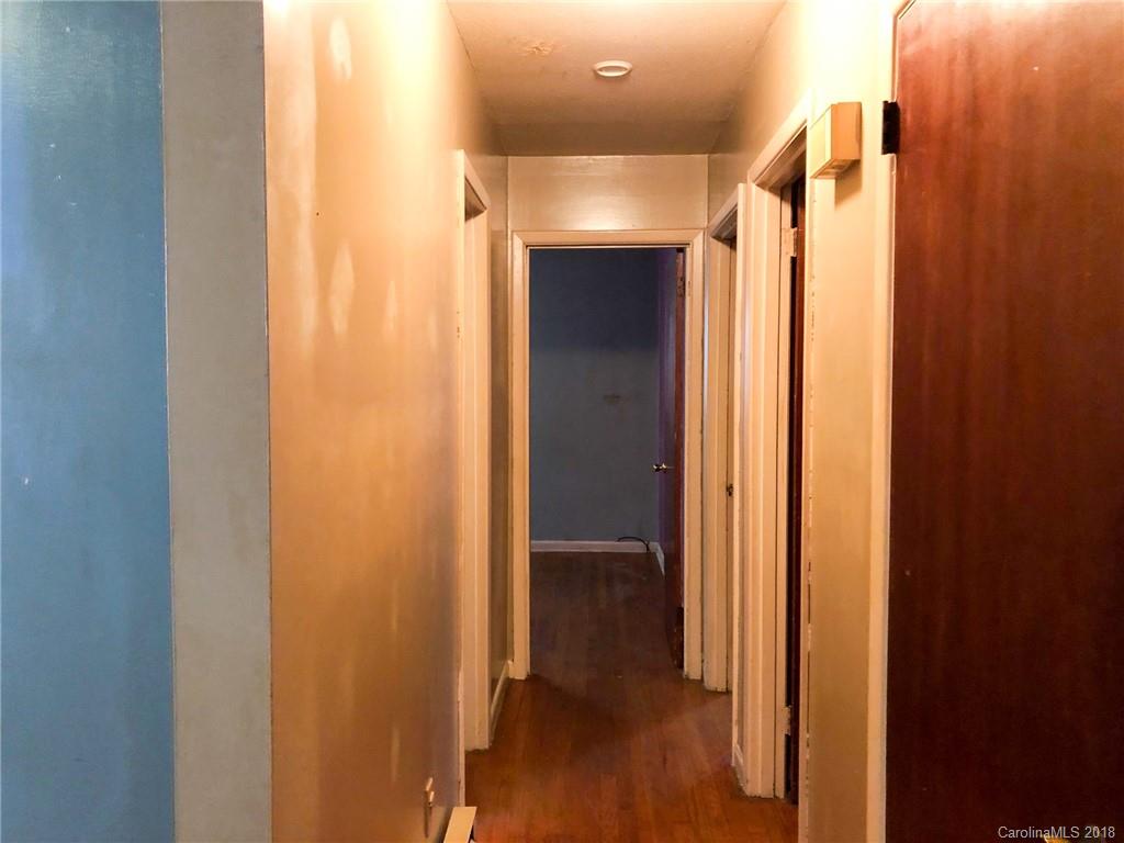 75 Wamboldt Avenue Asheville NC 28806