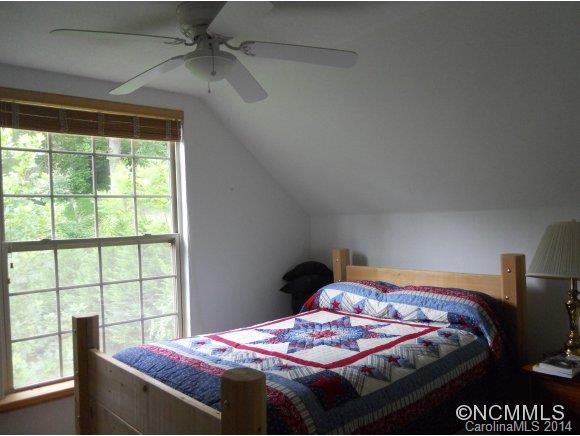1380 Cedar Cliff Road Marshall NC 28753