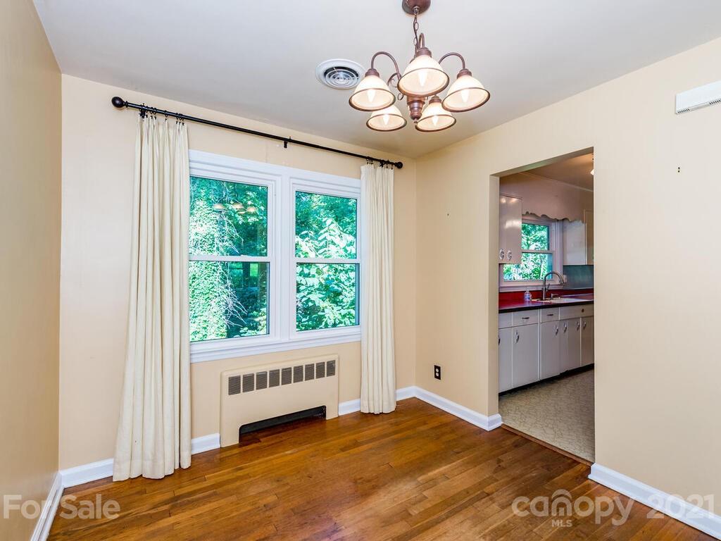 2 Chester Place Asheville NC 28806