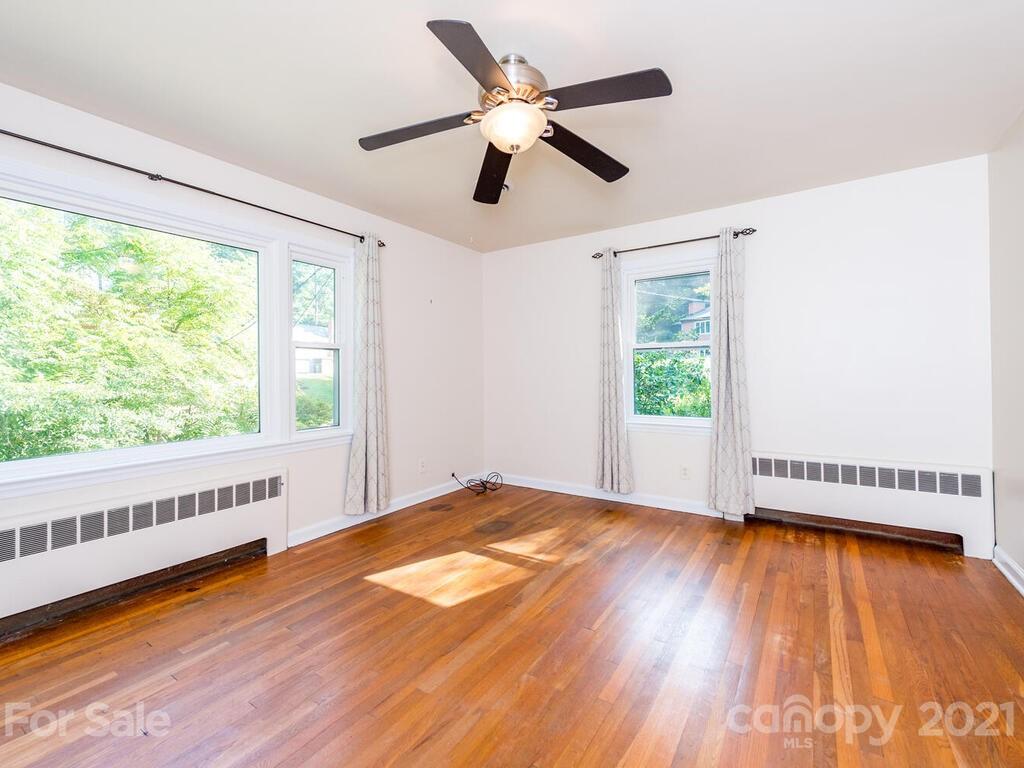 2 Chester Place Asheville NC 28806