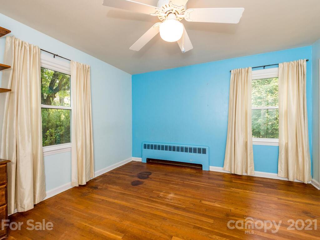 2 Chester Place Asheville NC 28806
