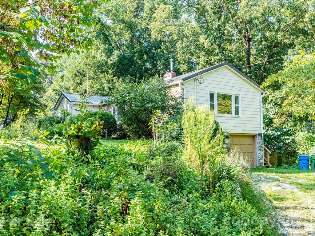 2 Chester Place Asheville NC 28806