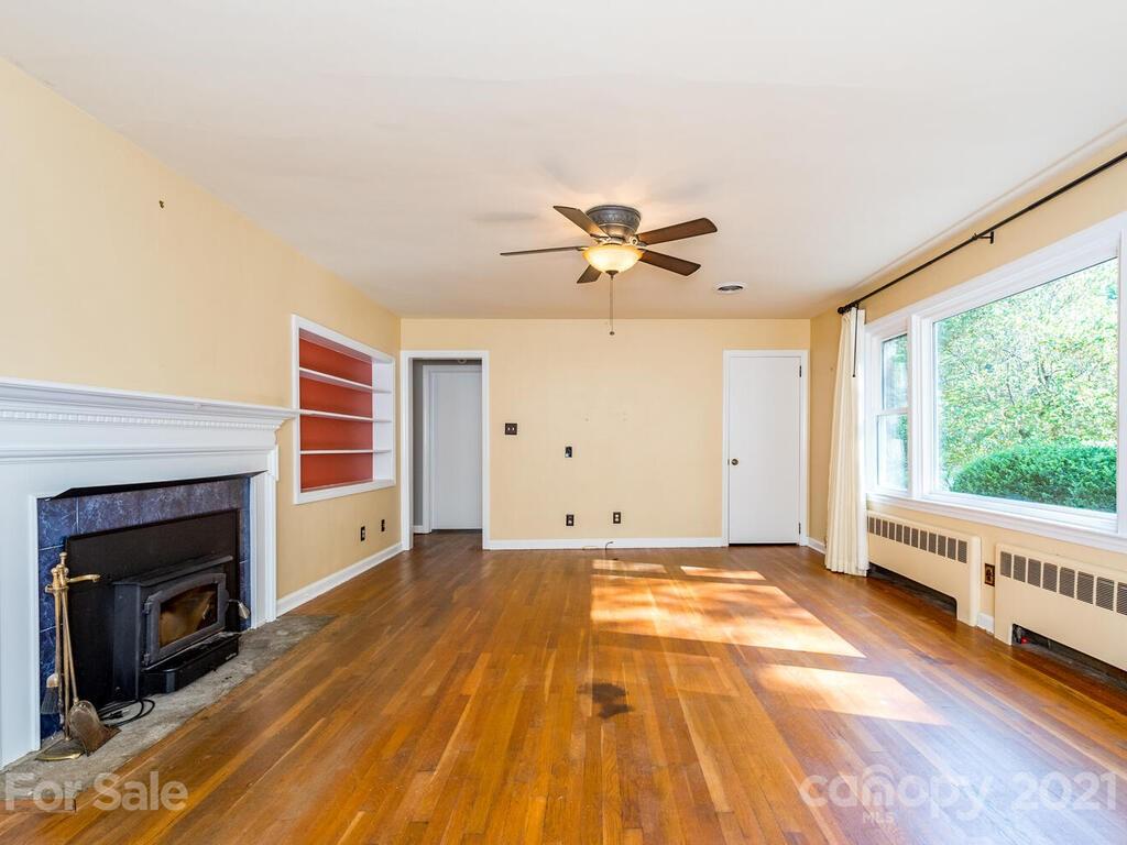 2 Chester Place Asheville NC 28806