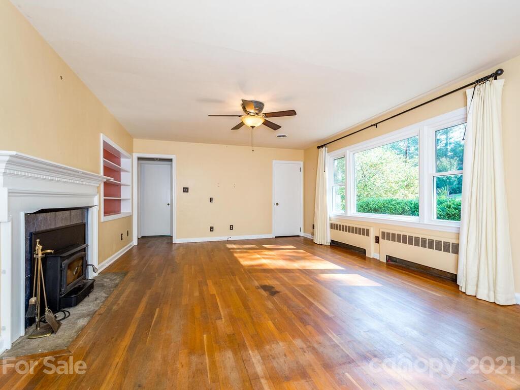 2 Chester Place Asheville NC 28806