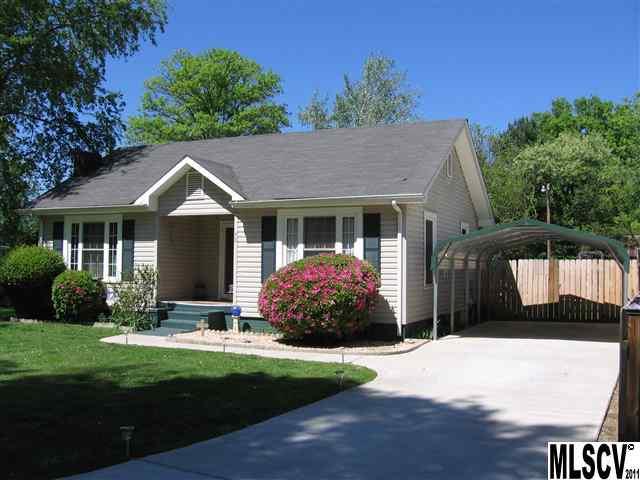 40 18th Avenue Drive NW Hickory NC 28601