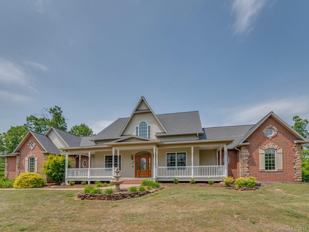 530 Mcowenben Pass Lake Lure NC 28746