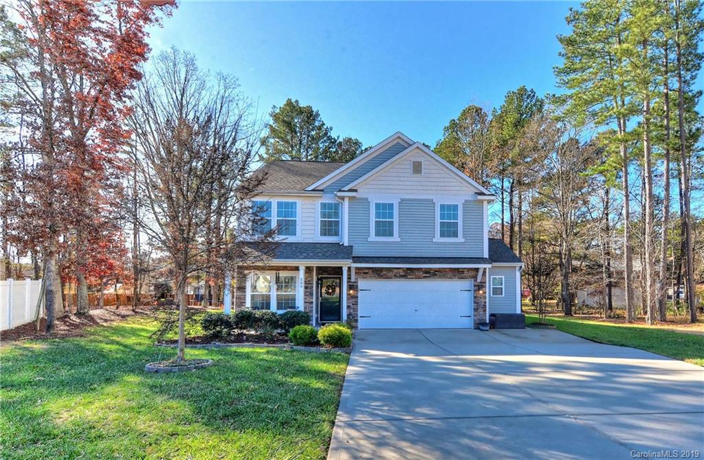 205 Hillcrest Court Matthews NC 28104