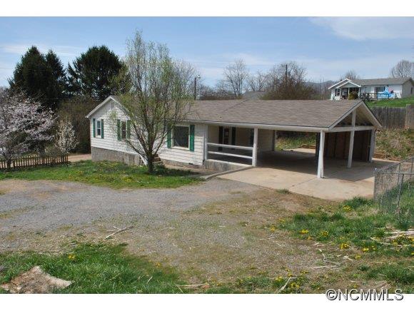 181 Pandora Circle Canton NC 28716