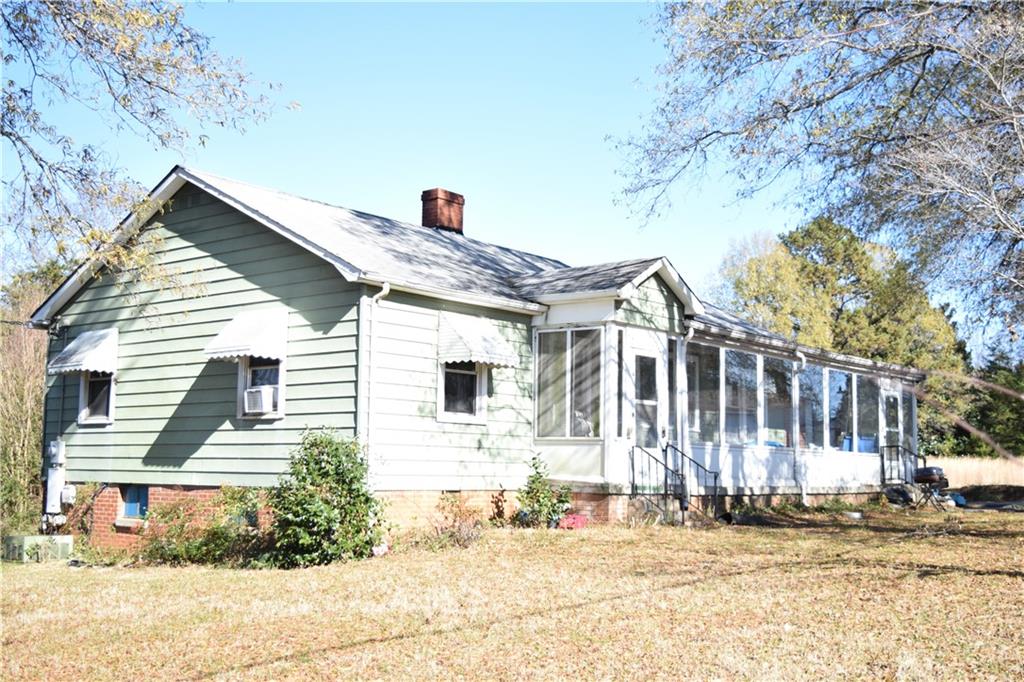 2255, 2247 19th Avenue Se Hickory NC 28602