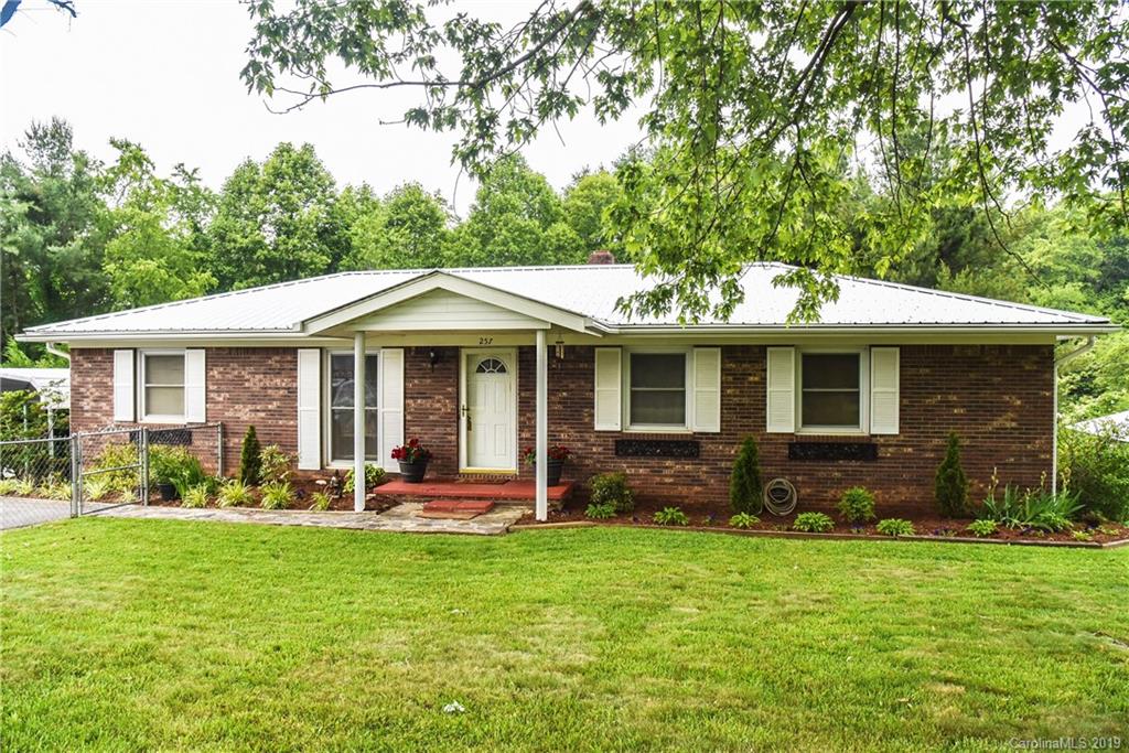 257 Oak Hill Road Candler NC 28715
