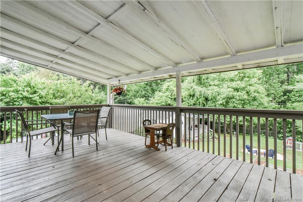 257 Oak Hill Road Candler NC 28715