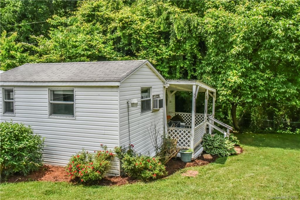 257 Oak Hill Road Candler NC 28715