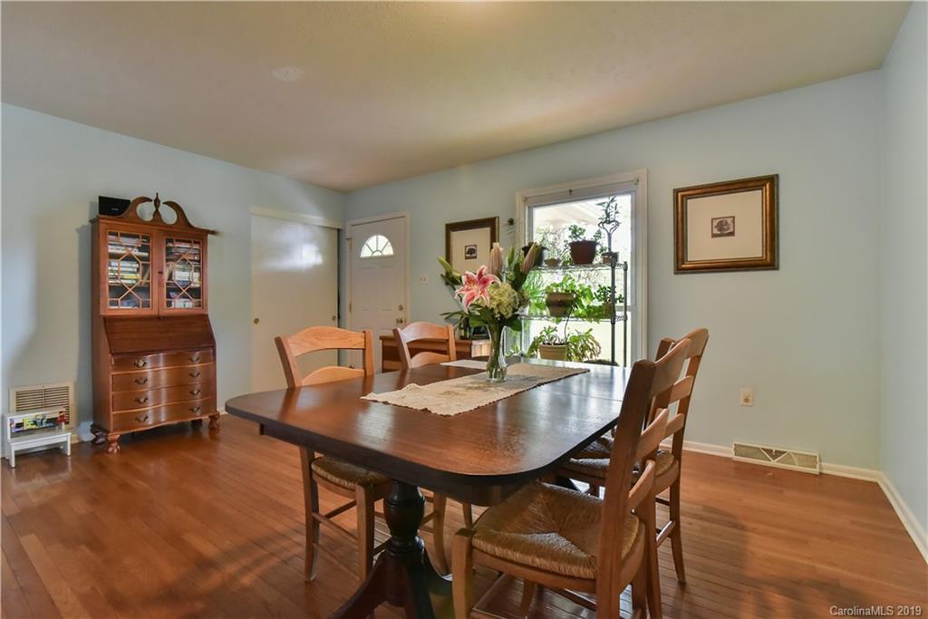 257 Oak Hill Road Candler NC 28715