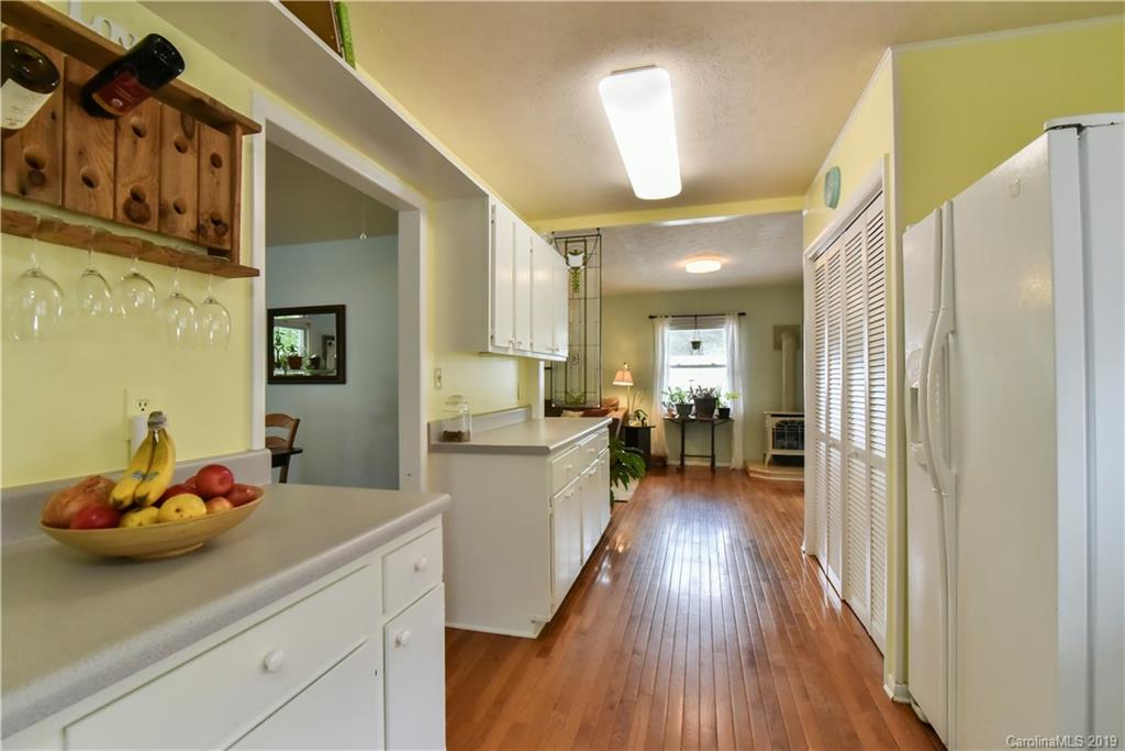 257 Oak Hill Road Candler NC 28715