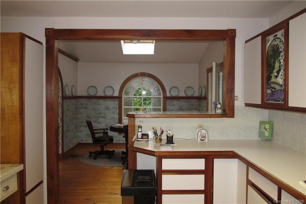 701 Deacon Road Burnsville NC 28714