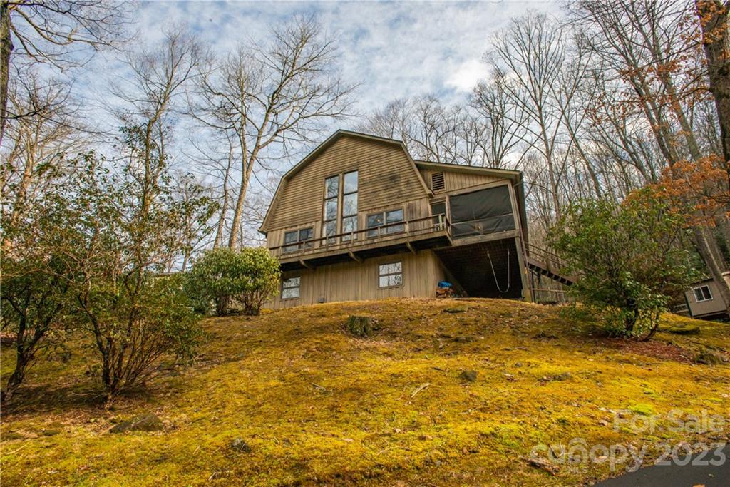 50 Turkey Trot Lane Burnsville NC 28714