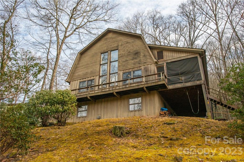 50 Turkey Trot Lane Burnsville NC 28714