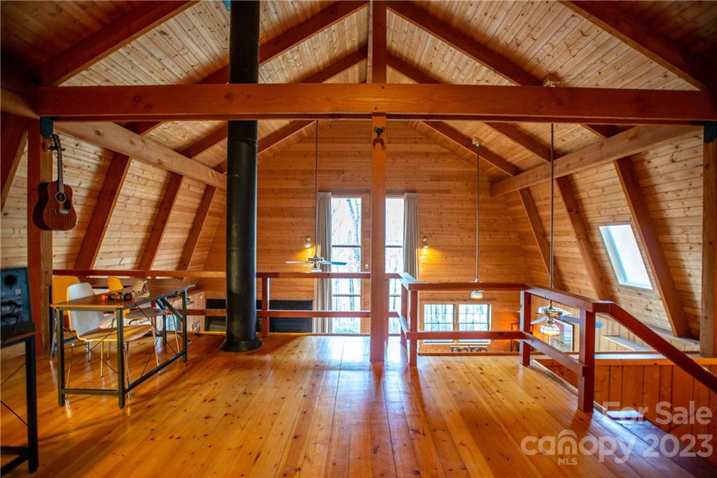 50 Turkey Trot Lane Burnsville NC 28714