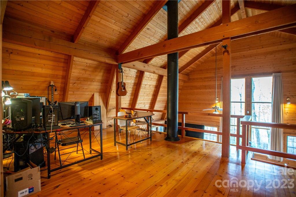 50 Turkey Trot Lane Burnsville NC 28714