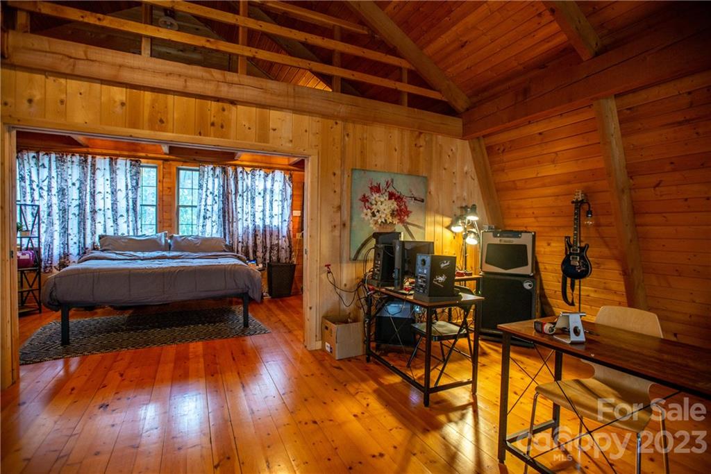 50 Turkey Trot Lane Burnsville NC 28714