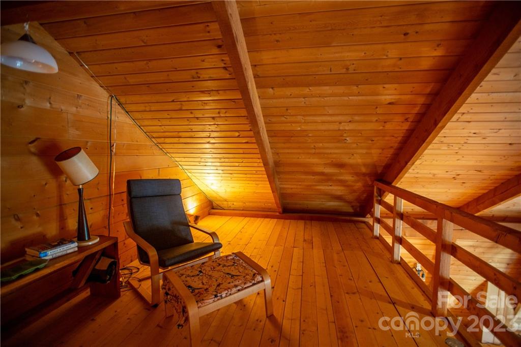 50 Turkey Trot Lane Burnsville NC 28714