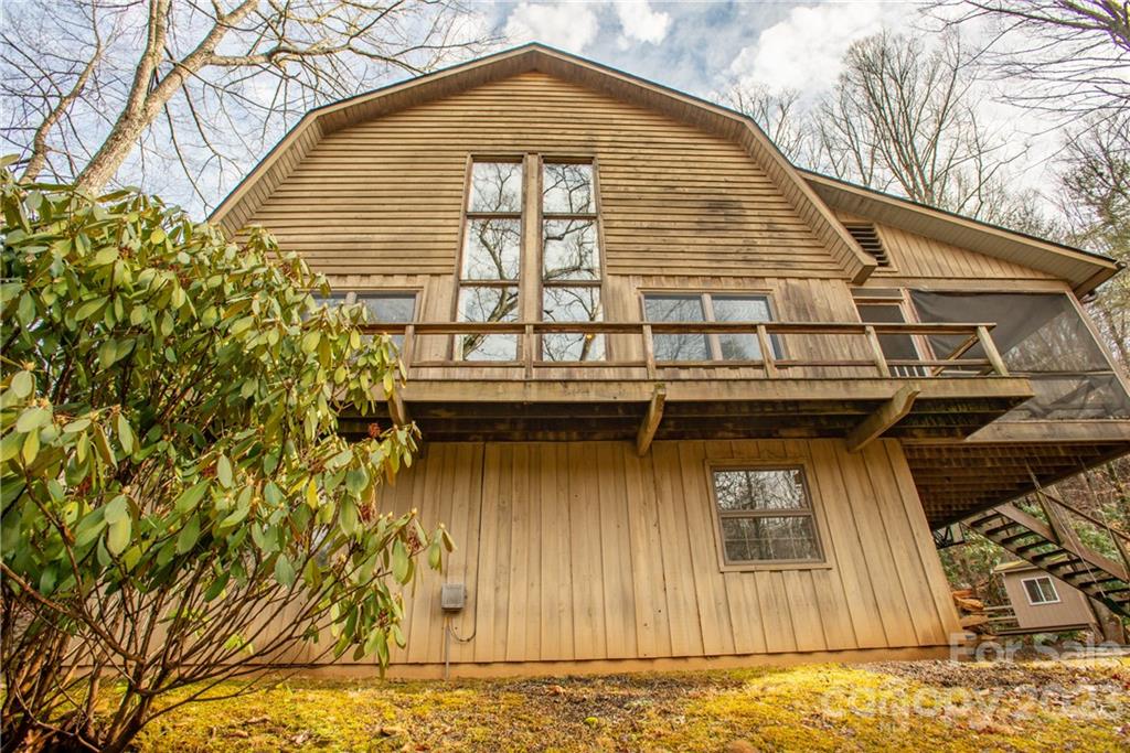 50 Turkey Trot Lane Burnsville NC 28714
