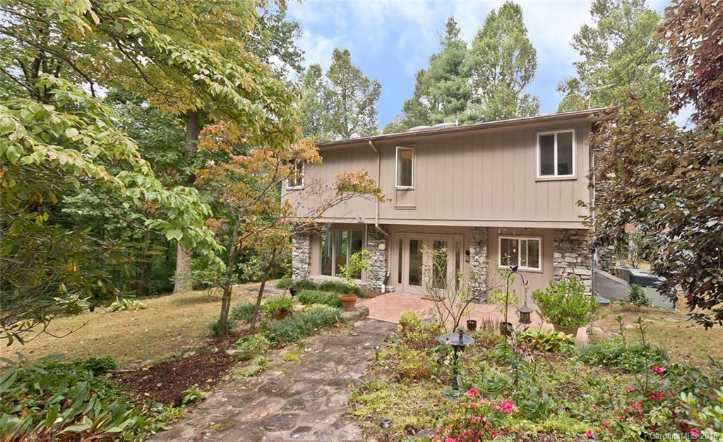 1386 Pinnacle Mountain Road Zirconia NC 28790