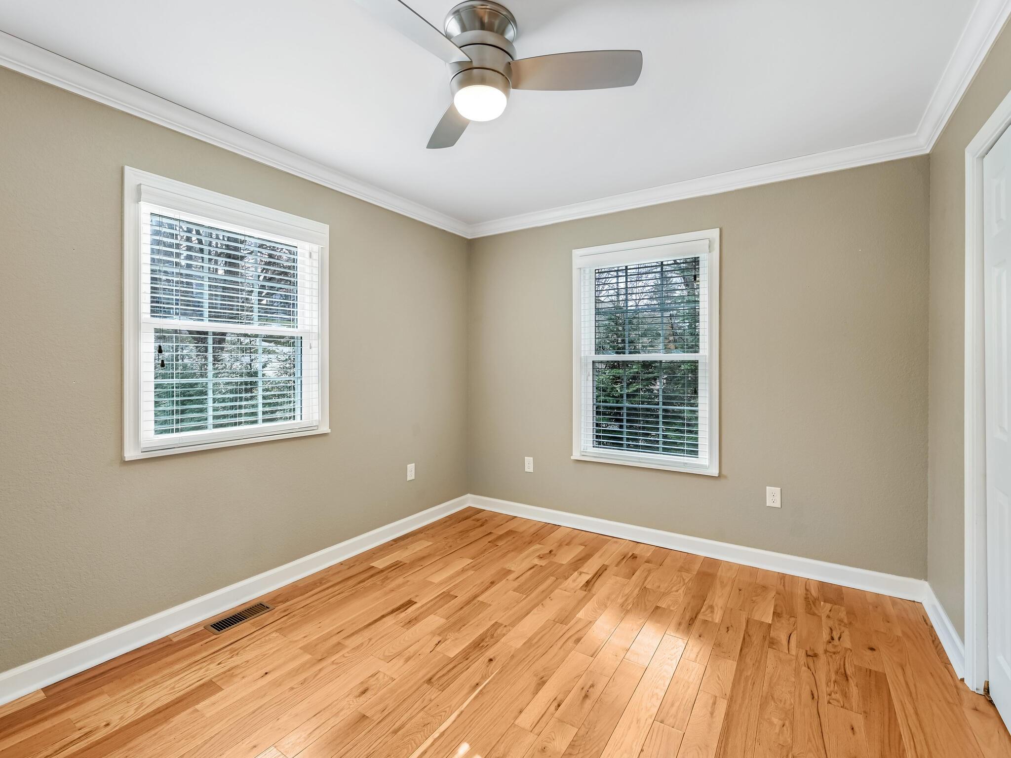 28 Erskine Avenue Asheville NC 28801