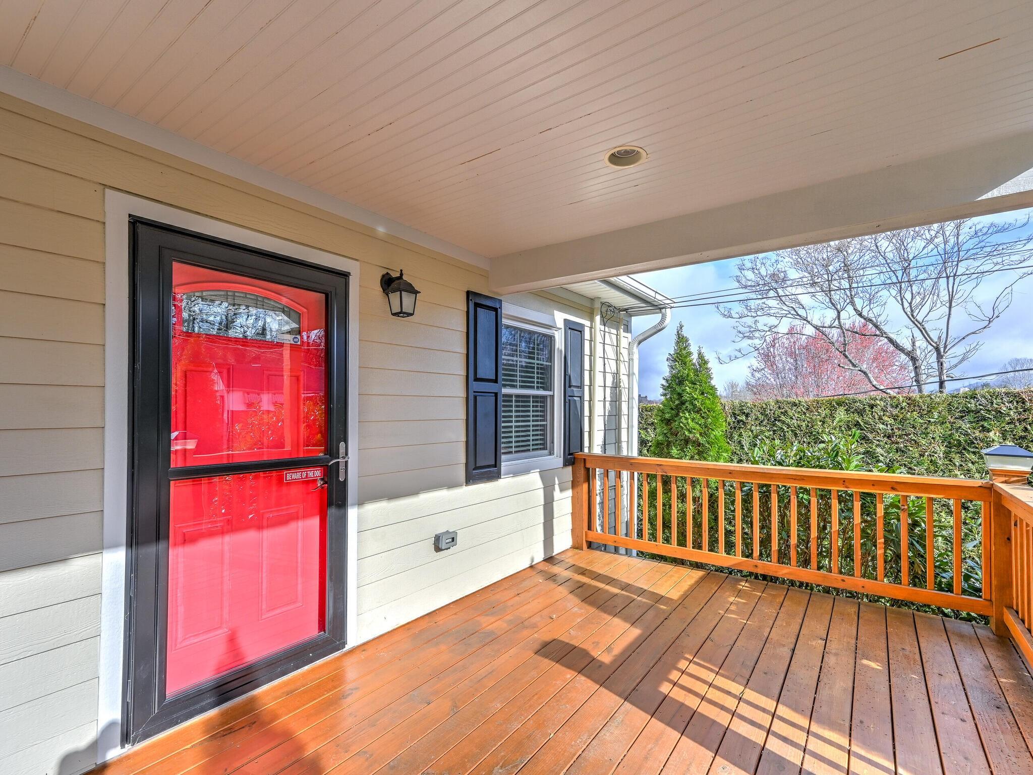 28 Erskine Avenue Asheville NC 28801