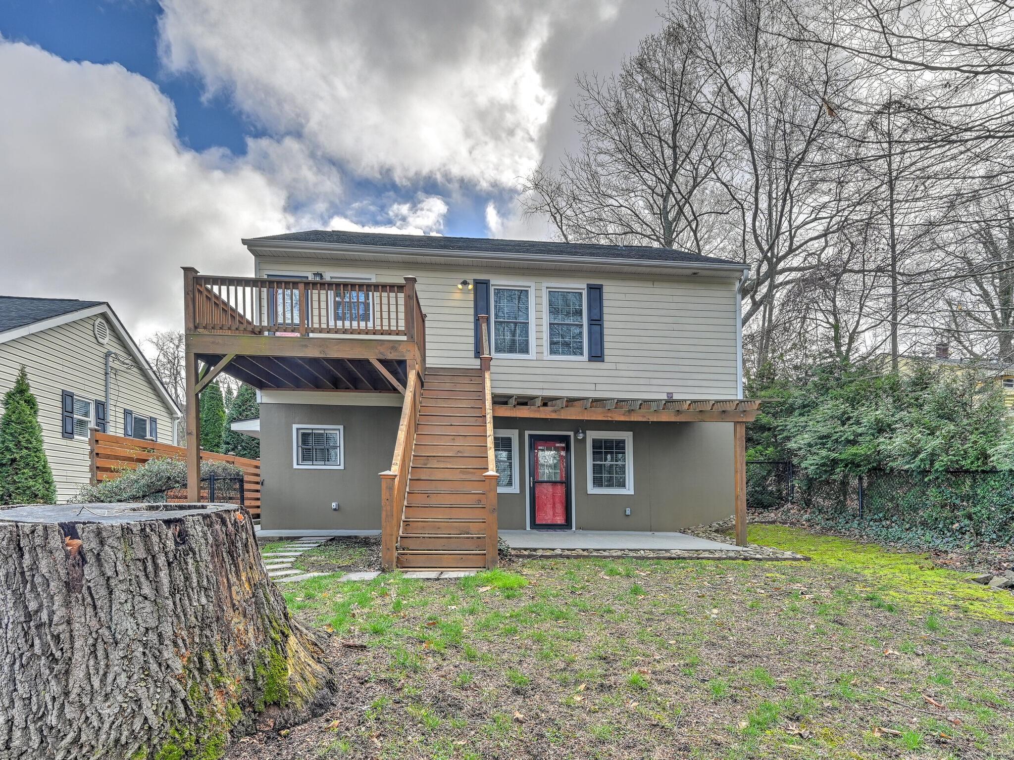 28 Erskine Avenue Asheville NC 28801