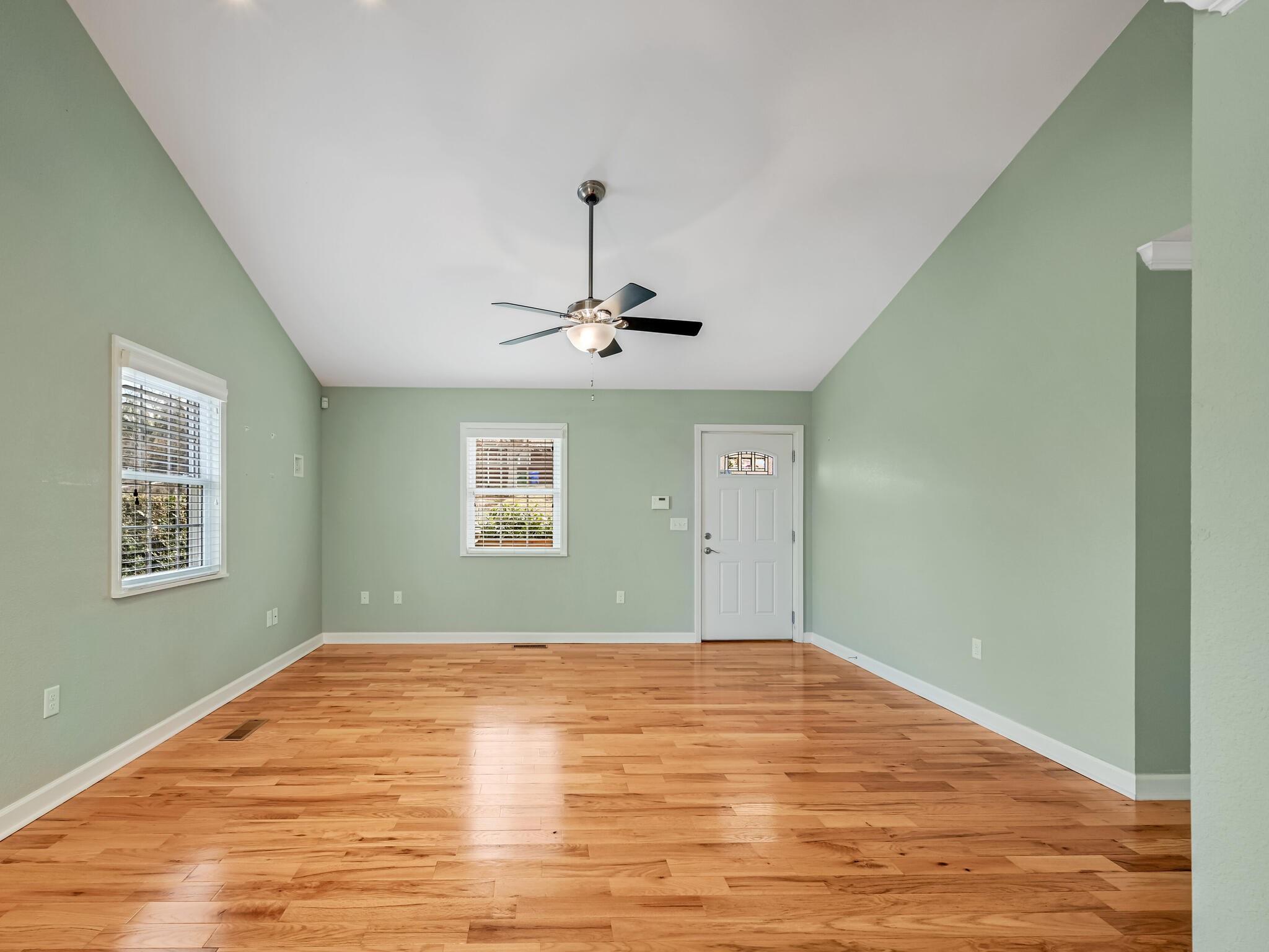 28 Erskine Avenue Asheville NC 28801