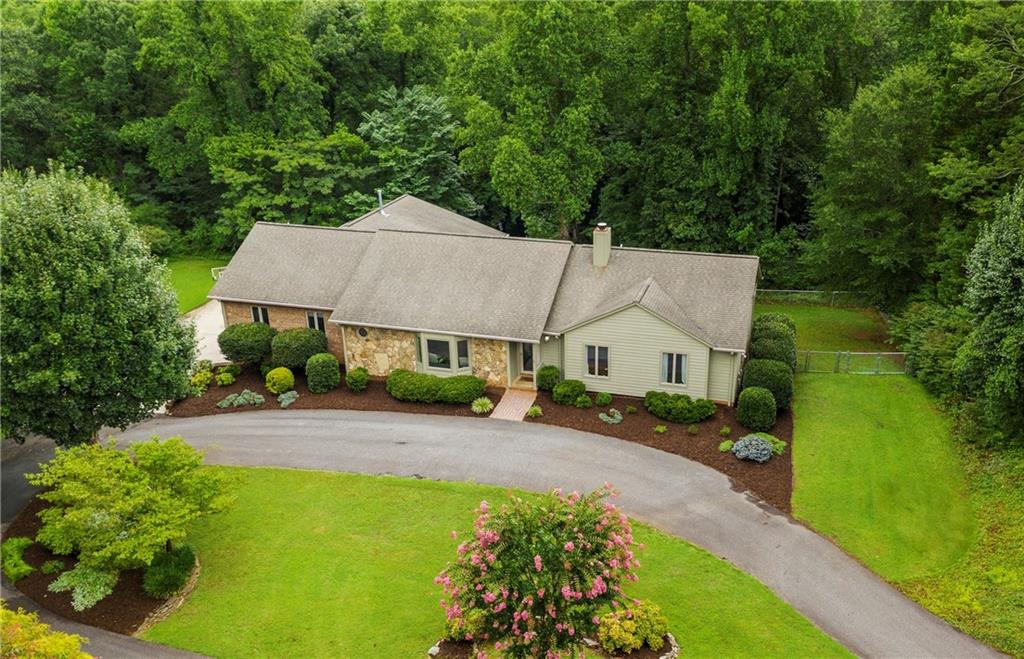 1068 15th Avenue Nw Hickory NC 28601