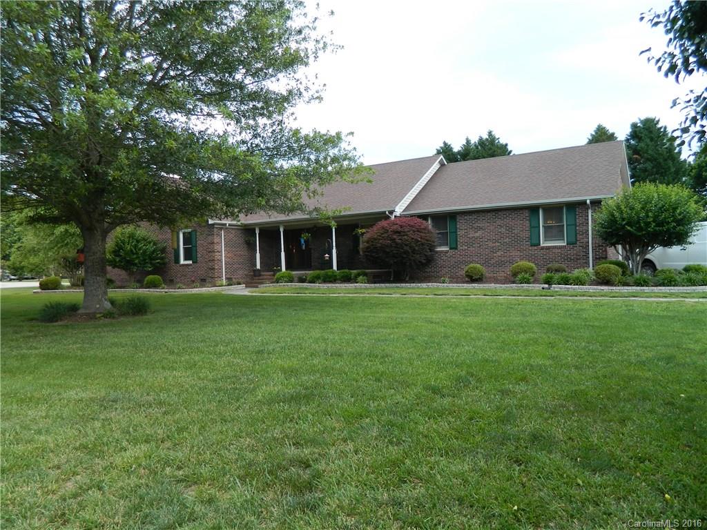 2580 Whispering Oaks Drive Harrisburg NC 28075