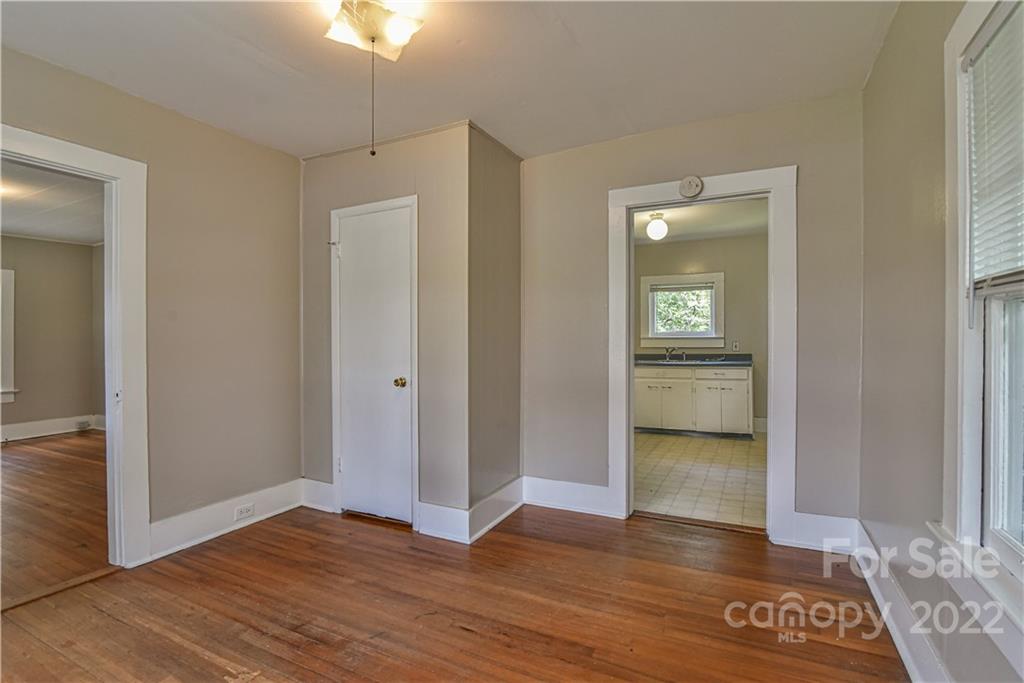 162 Virginia Avenue Asheville NC 28806