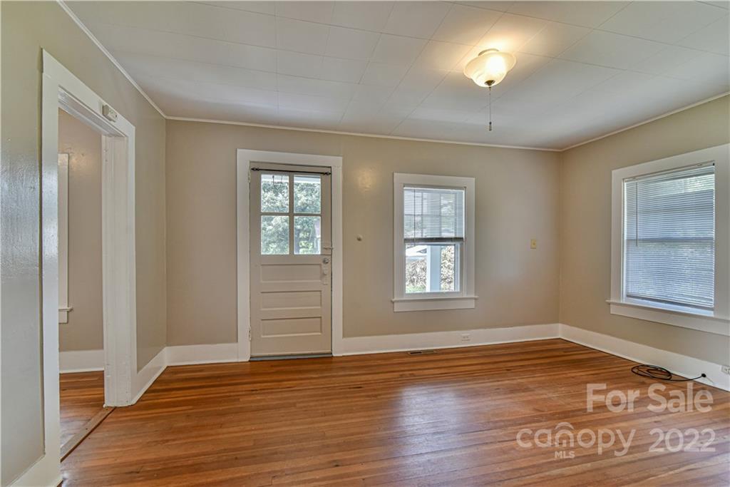 162 Virginia Avenue Asheville NC 28806