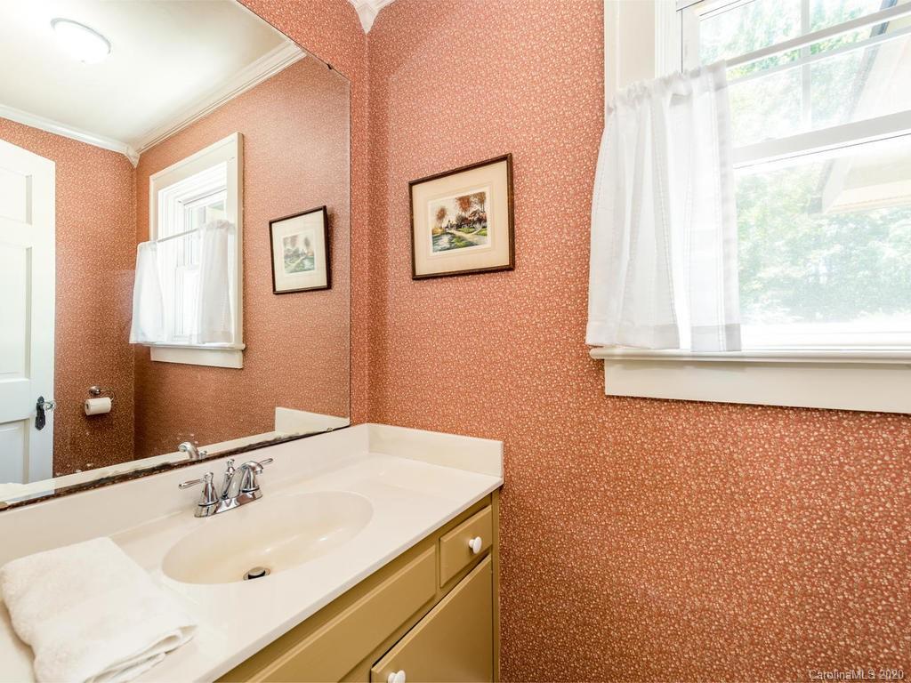 30 Pine Acre Boulevard Asheville NC 28804