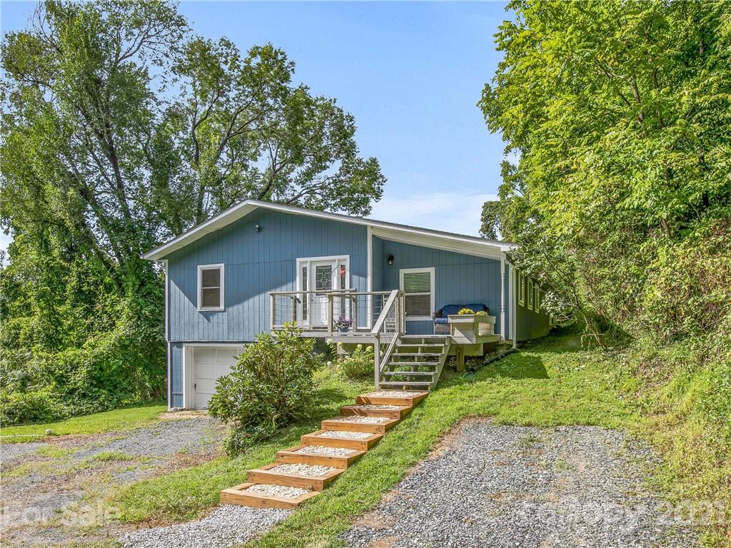 629 S Valley View Drive Mars Hill NC 28754