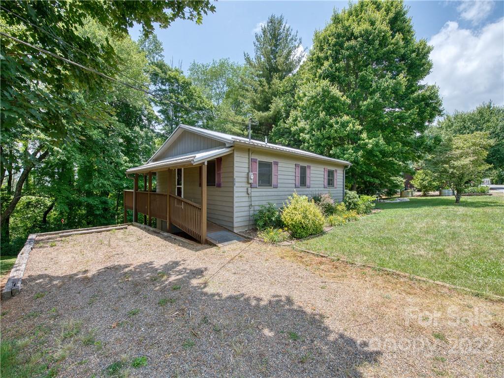 284 Midland Drive Waynesville NC 28785