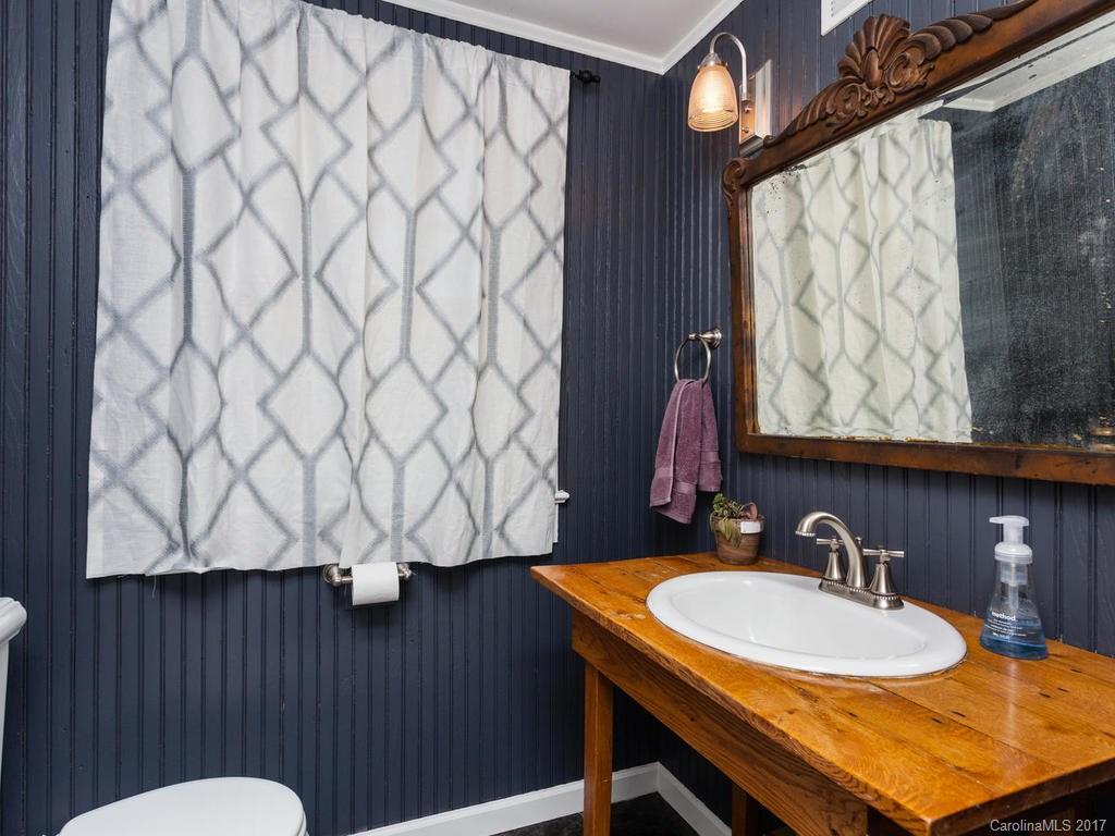 212 Forest Hill Drive Asheville NC 28803