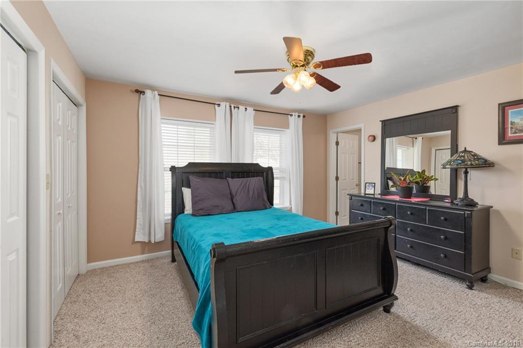 163 Appalachian Way Asheville NC 28806
