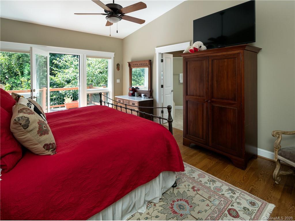 7 Crescent Court Weaverville NC 28787