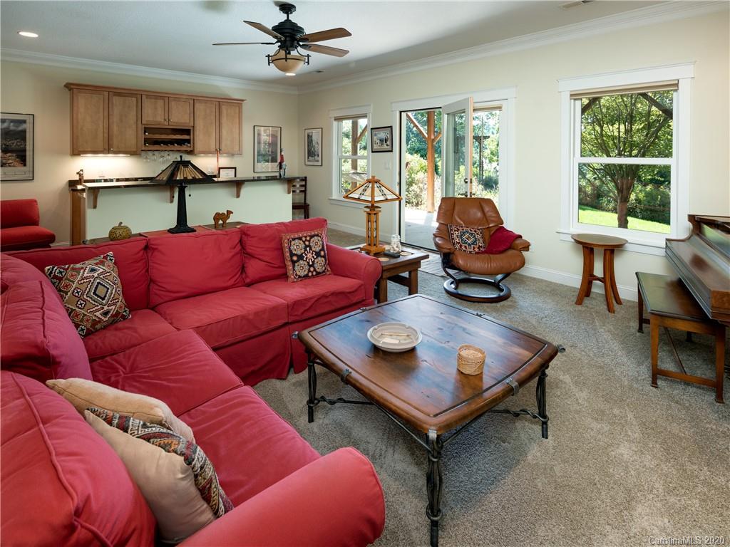 7 Crescent Court Weaverville NC 28787