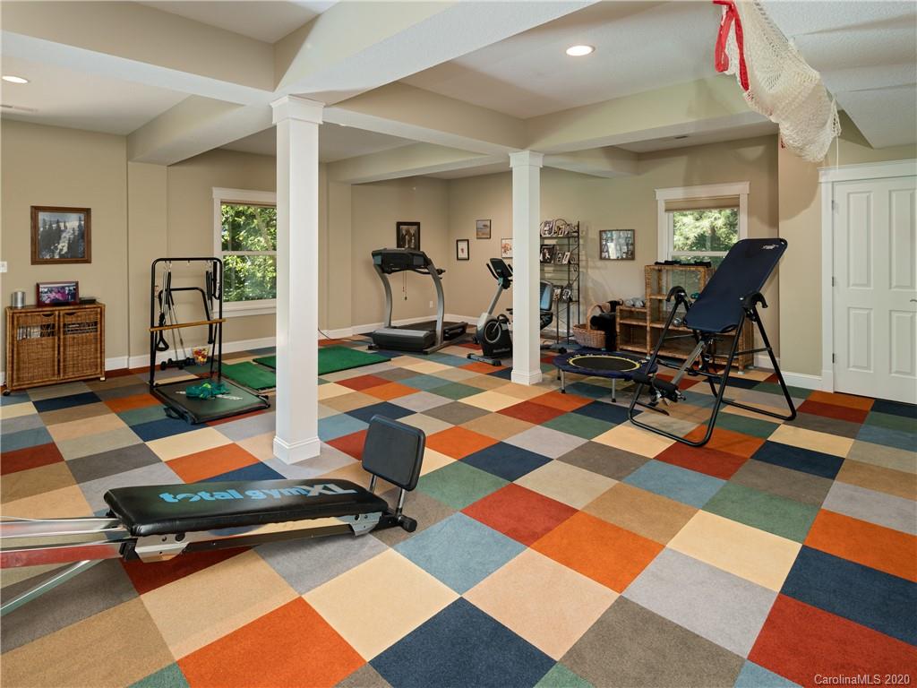 7 Crescent Court Weaverville NC 28787