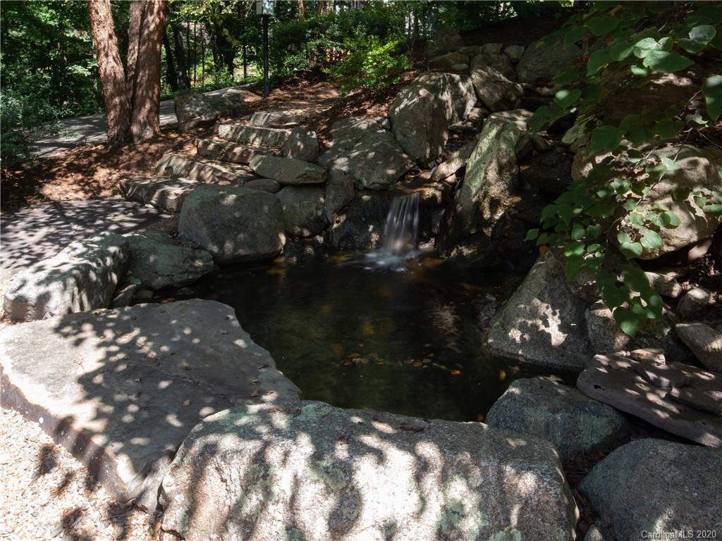 7 Crescent Court Weaverville NC 28787