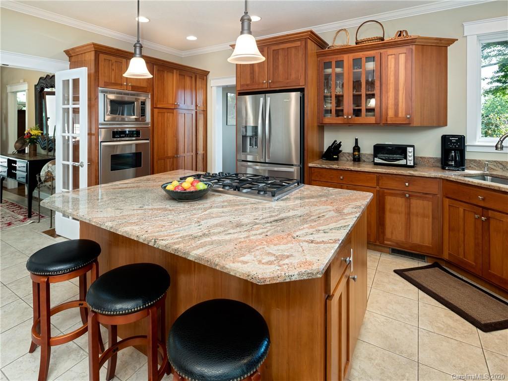 7 Crescent Court Weaverville NC 28787