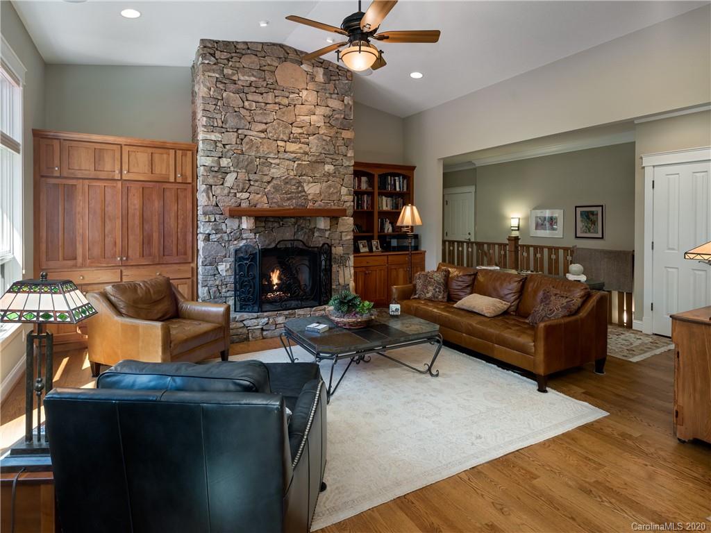 7 Crescent Court Weaverville NC 28787