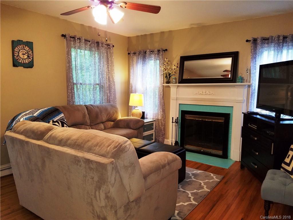 205 Woodland Drive Swannanoa NC 28778