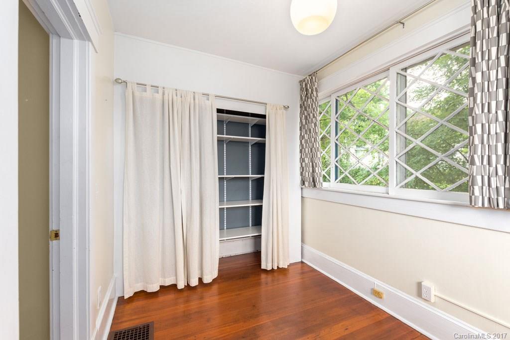 25 Monroe Place Asheville NC 28801