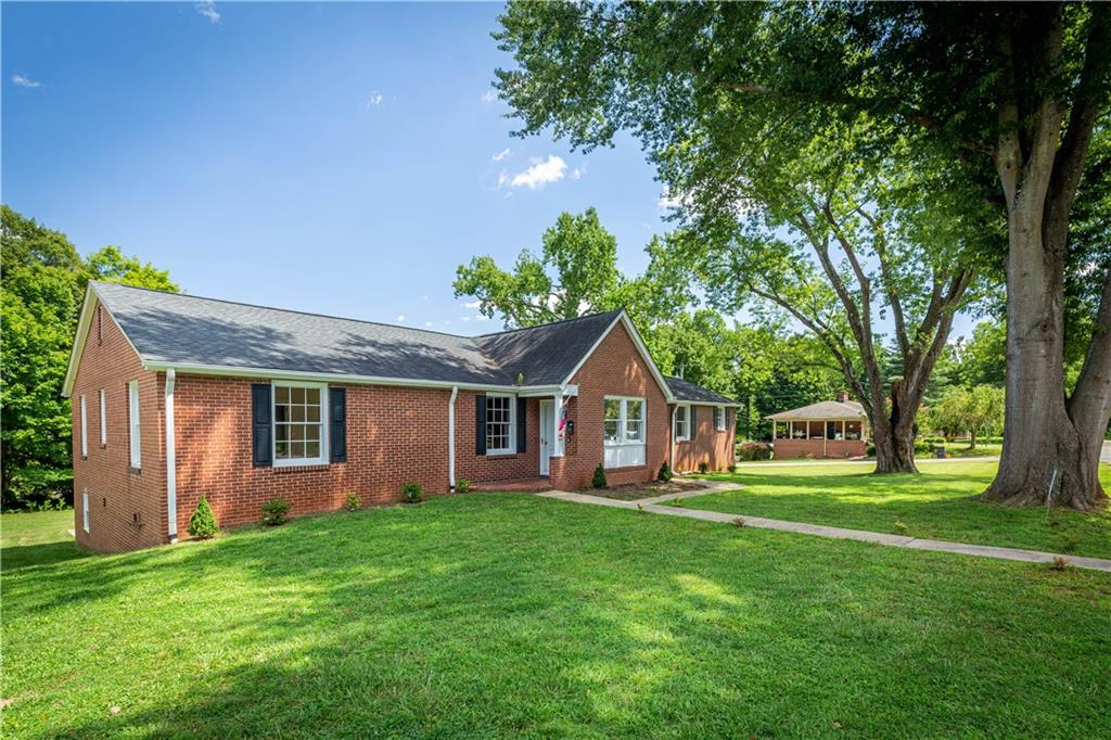 111 Edgewood Avenue Morganton NC 28655